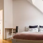 Cukrarna Guest * קראנז'