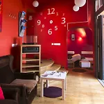 Cukrarna Guest