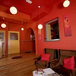 Cukrarna Guest Hostel Kranj