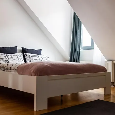 Cukrarna Guest Hostel Kranj