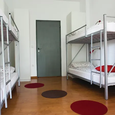 Cukrarna Guest