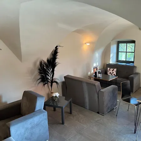 Cukrarna Guest Hostel