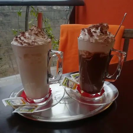 אכסניה Cukrarna Guest קראנז'