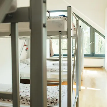 Hostel Cukrarna Guest *