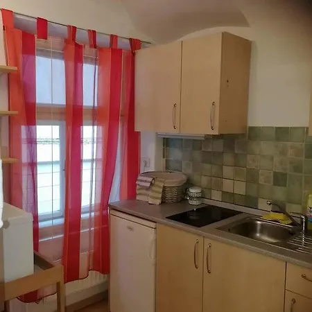 Cukrarna Guest Hostel