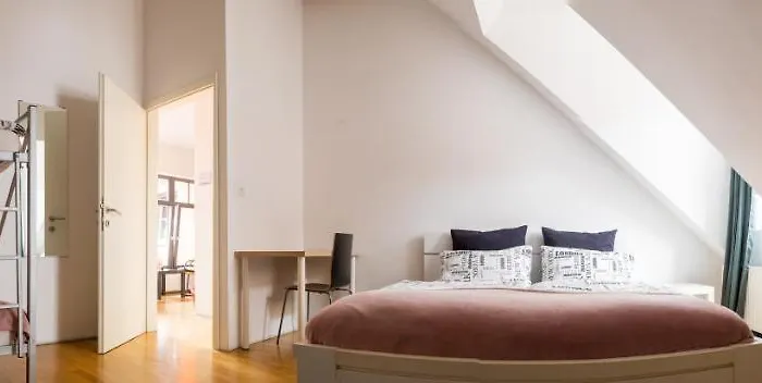 Cukrarna Guest * Крань