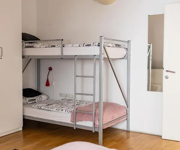 Cukrarna Guest * Крань