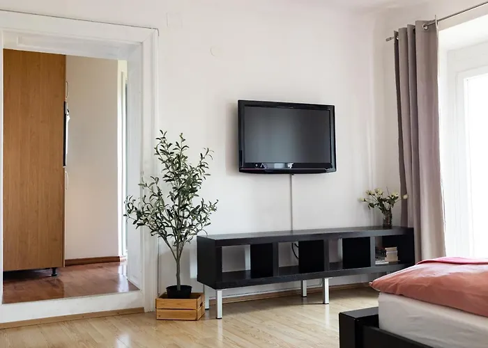 Cukrarna Guest * Крань