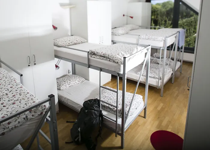 Cukrarna Guest Хостел