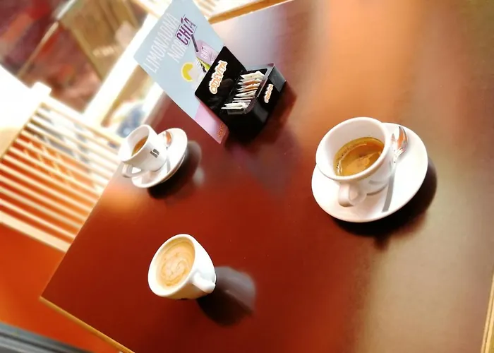 Cukrarna Guest Хостел Крань